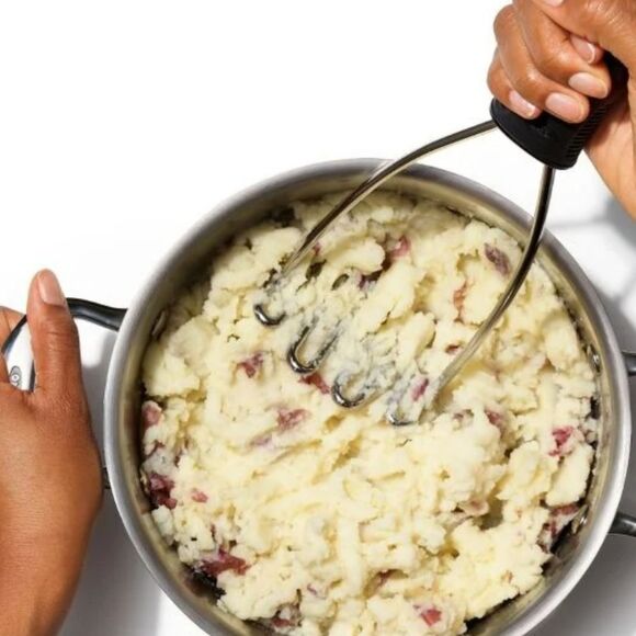 OXO Good Grips 4-PC Essential Kitchen Tool Set - Picture 4 of 13